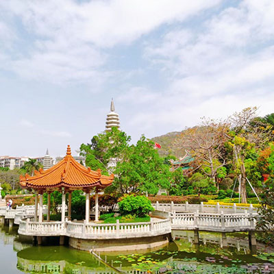 A Guide to Xiamen’s Famous Huandao Road