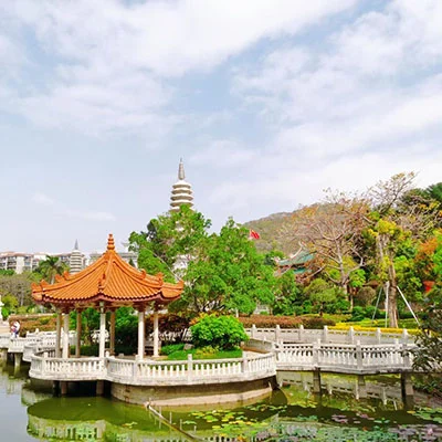 A Guide to Xiamen’s Famous Huandao Road