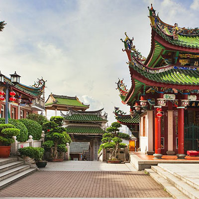 Xiamen to Fujian Tulou: A Day of Discovery